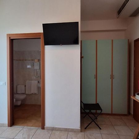 Hotel Massimo Cervia Exterior photo