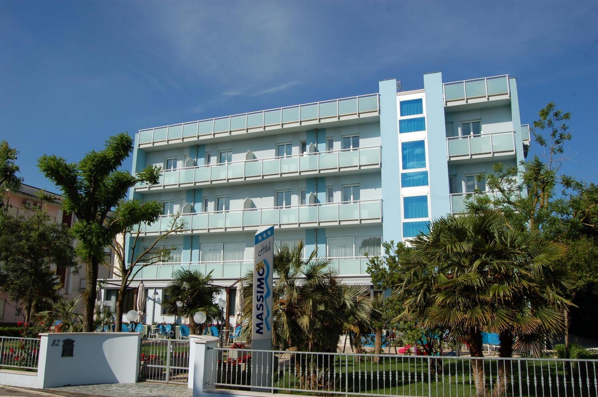 Hotel Massimo Cervia Exterior photo