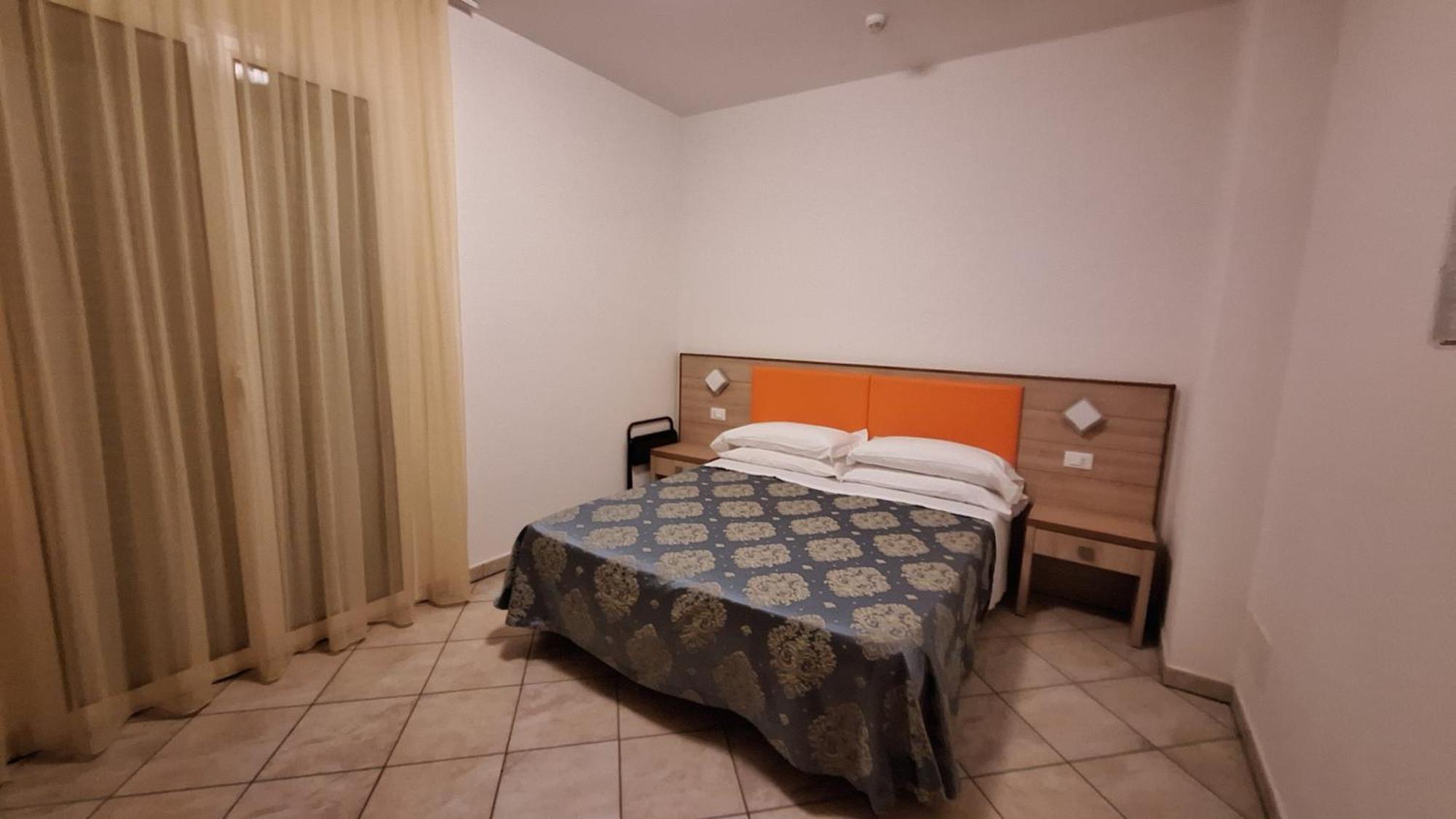 Hotel Massimo Cervia Exterior photo