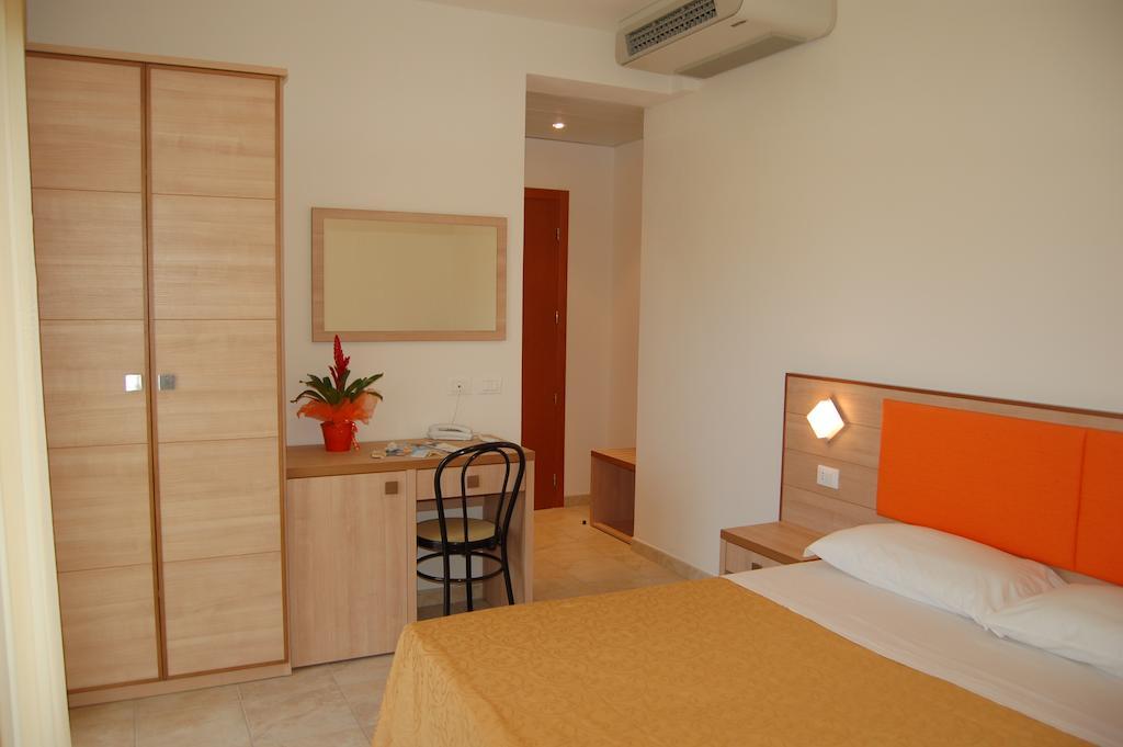 Hotel Massimo Cervia Room photo